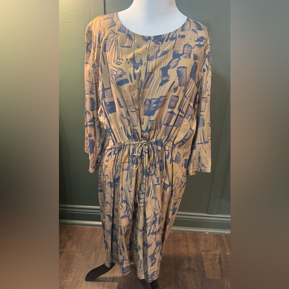 Wrap London Lyocell Patterned cinch waist midi Dress